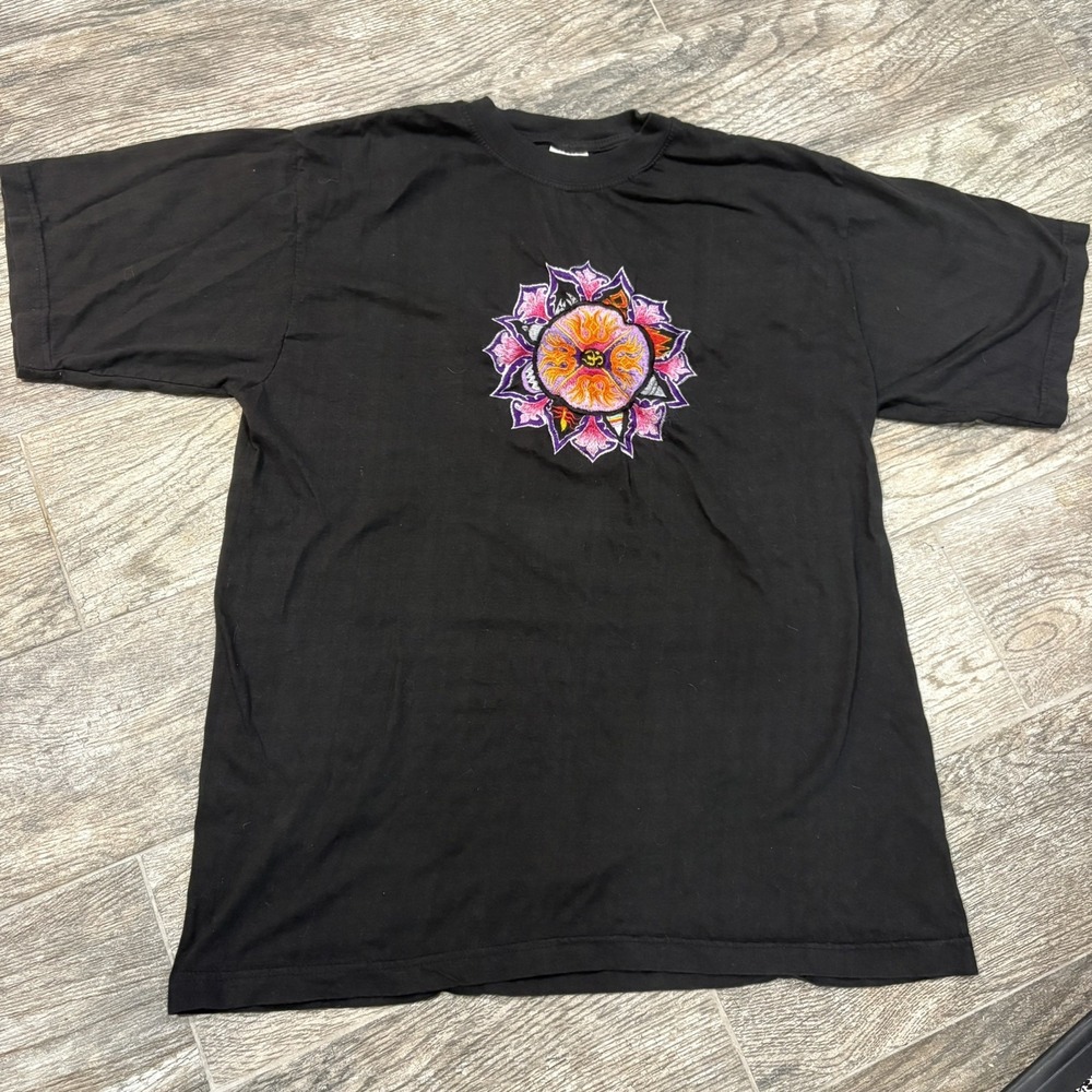Vtg 90s Shangri-La 100% Cotton Black T-Shirt Embroidered Mandala Boho Sz L